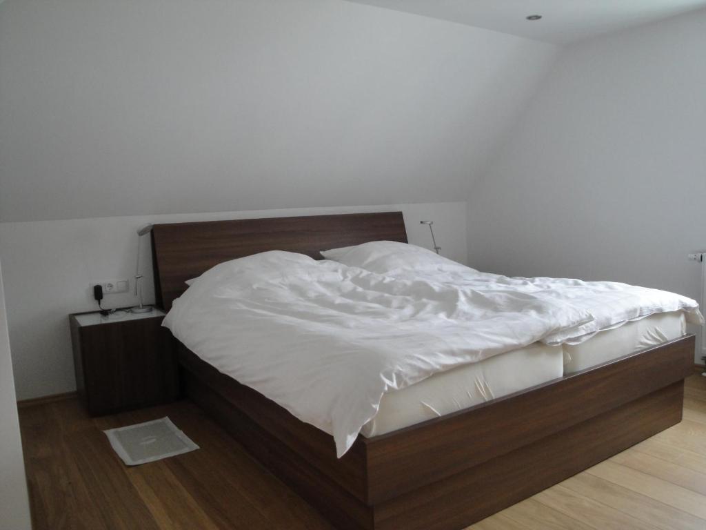 Apartmán Bed & Kitchen Burgau Pokoj fotografie